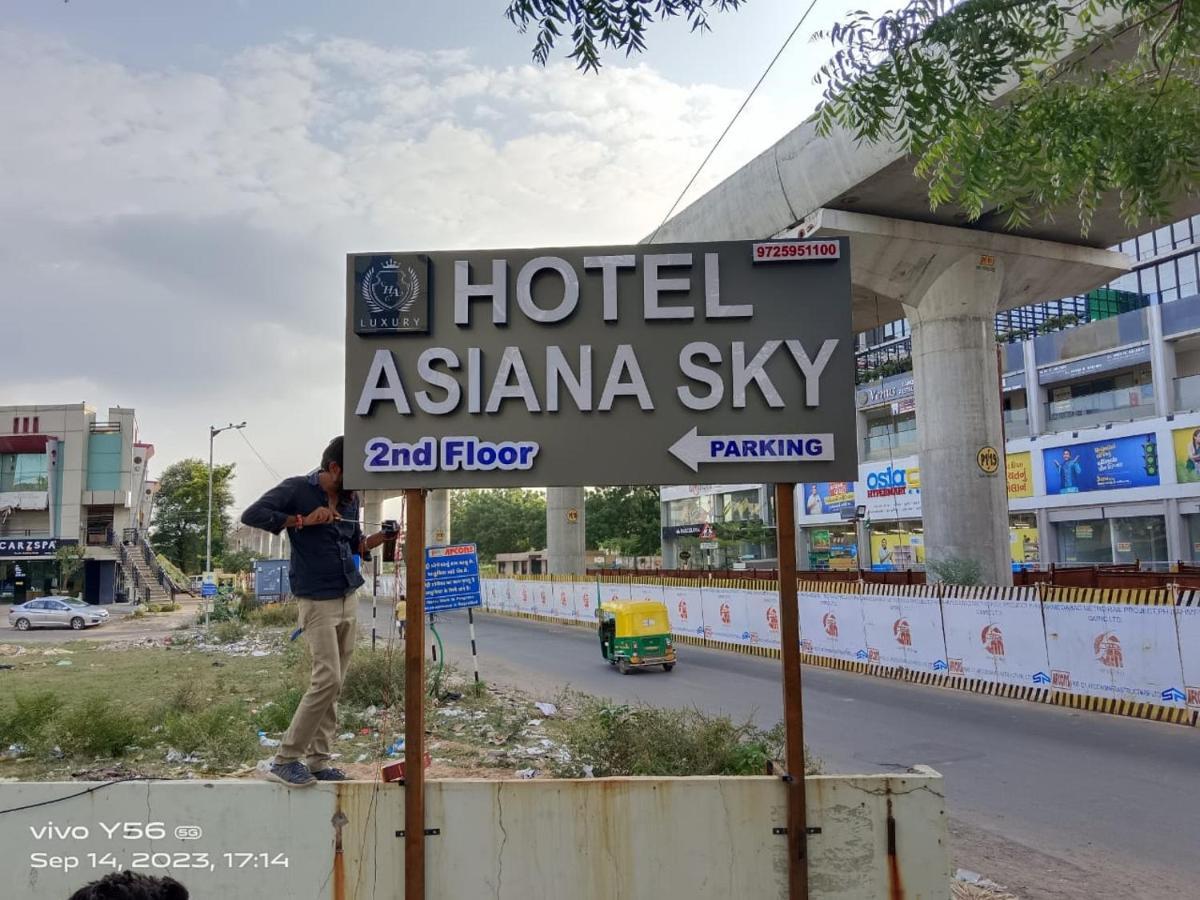 Hotel Asiana Sky Motera Ahmedabad Eksteriør bilde